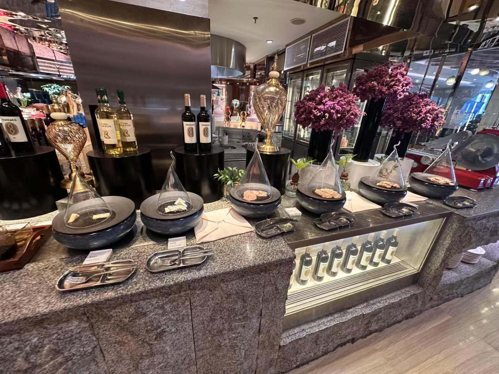 Sofitel Lianyungang Suning Hotel Bagian luar foto